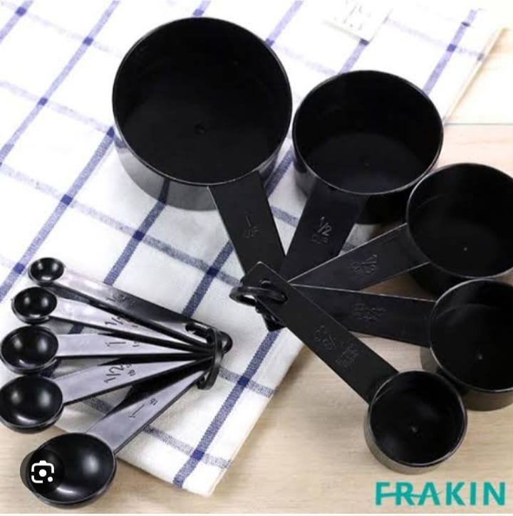 Plastic Durable Kitchen Measuring Cups and Spoons Different Capacity for Cooking Baking Cookies Coffee Black